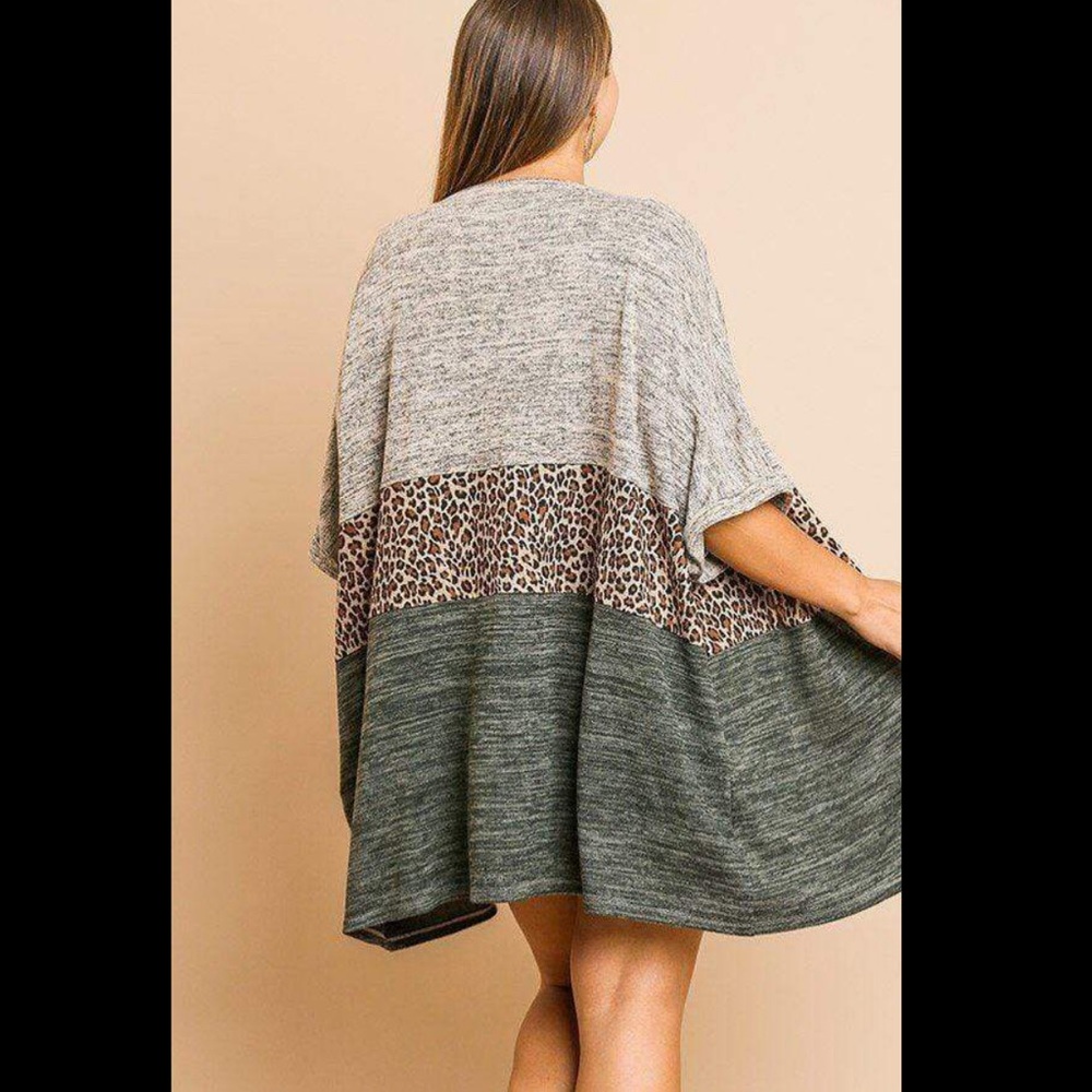 Knit Animal Print Color Block Open Front Kimono - Picture 4 of 4